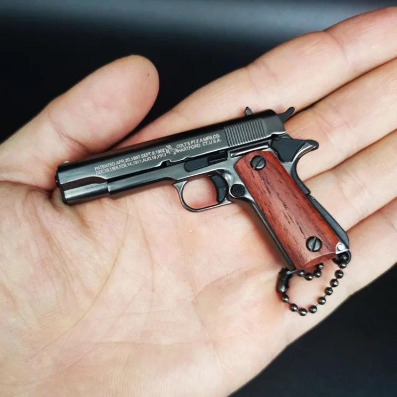1:3 Scale Alloy Colt 1911 Pistol Mini Gun Metal Keychain Colt 1911 Pistol Keychain Fidget Toy PUBG G