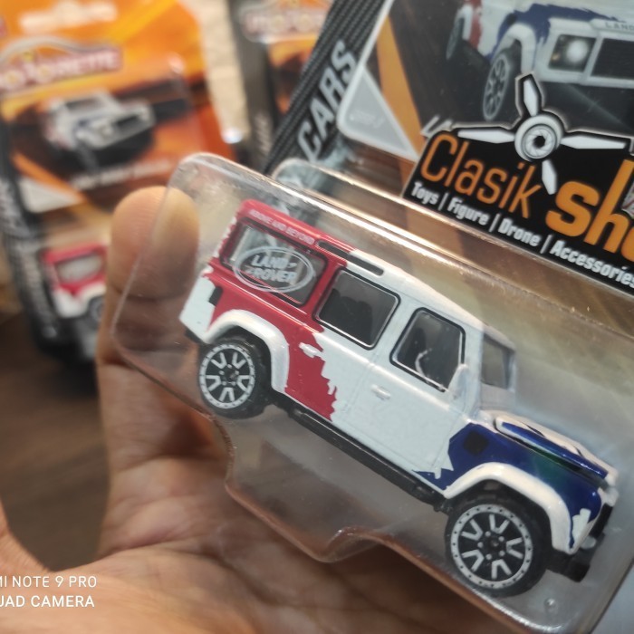 Majorette Land Rover Defender 110 Racing Cars