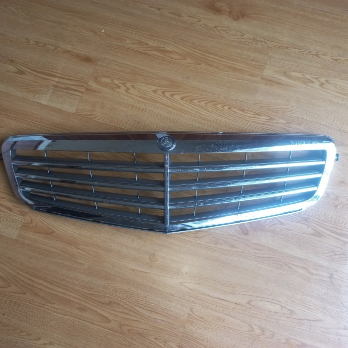 Grill mercy Cklasa w204  2007 sd 2013