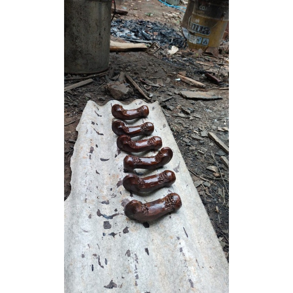 

handle keris cecegkan alus darikayu jati yang sudah finishing termurah produksi sendiri bk Keris sengkelat majapahit mataram kartosuro kartasura Surakarta Yogyakarta ggu patung wayang batik budaya jawa SUNGGUH MURAHHHHH