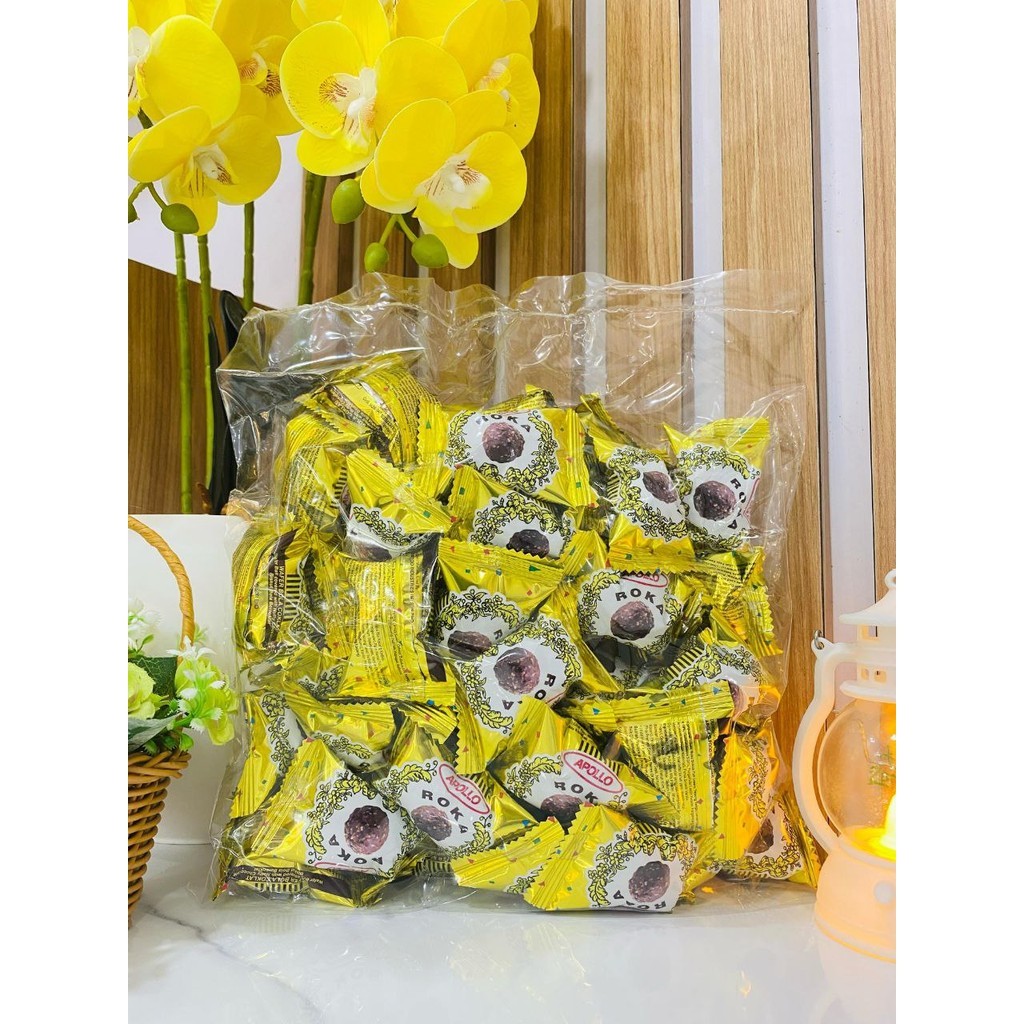 

COKLAT ENAK-Apollo Roka Wafer Ball Chocolate-coklat roka 1 pack isi 50 pcs coklat