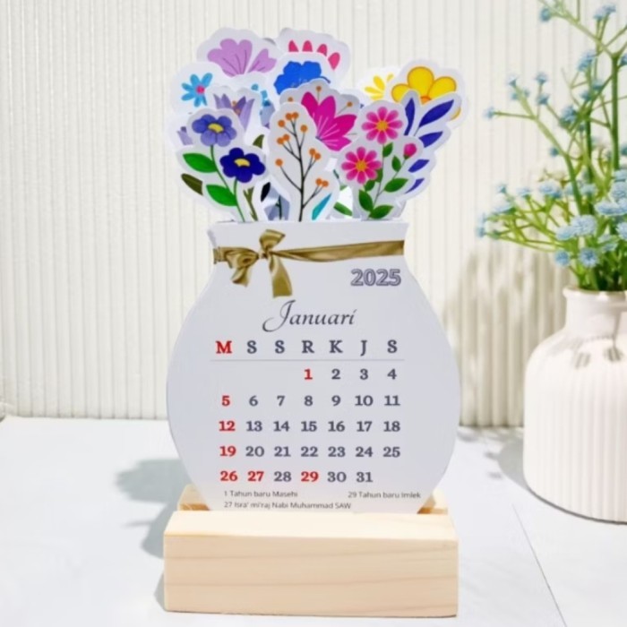 

ANDM Kalender Meja 2025 Aesthetic Bahan Art Carton Tebal Stand Kayu - Flower