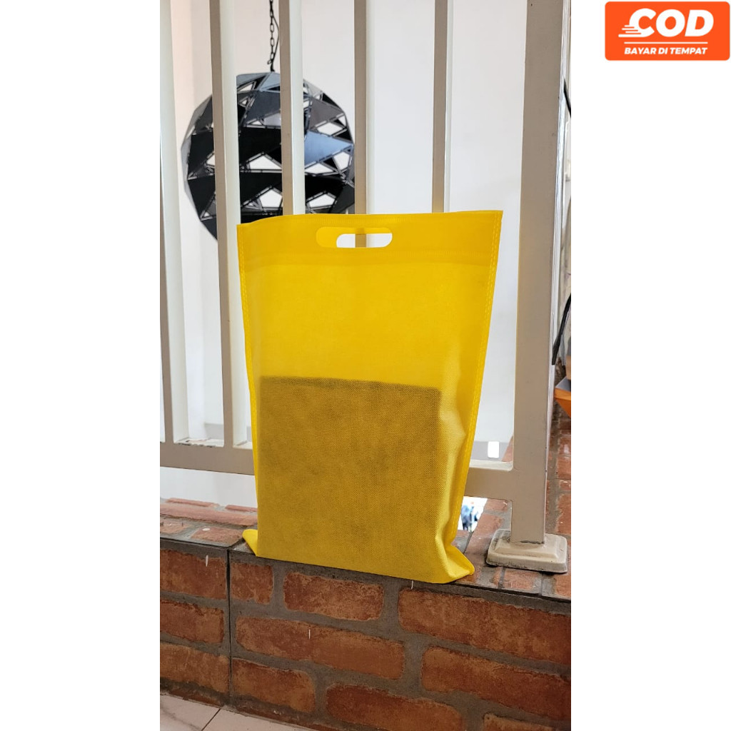 

1 KODI Tas Spunbond Oval Gsm 70 / Goodie Bag / Tas Kain Kantong Polos Goodiebag Souvenir Hampers Ultah/Totebag
