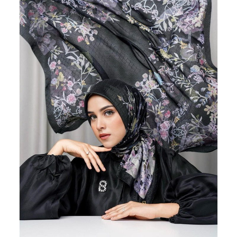 Black Orchid Scarf Modinity Fashion Parade Series Buttonscarves