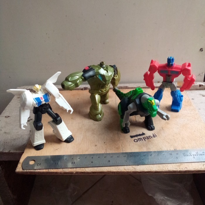 BB99 4 pcs robot Transformers McDonald's