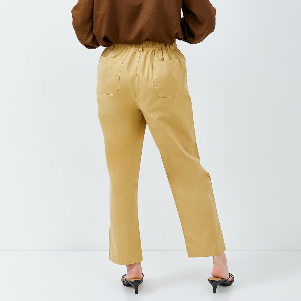 Emba Ladies-Celana Panjang Regular Wanita warna Khaky - Grania