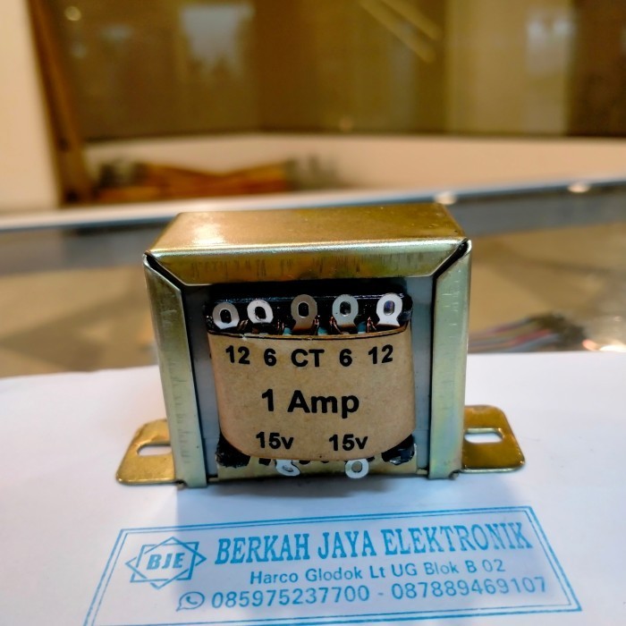 Trafo 1A CT 15 Volt merk Tronic
