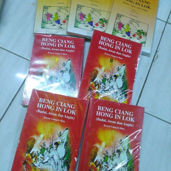 BENG CIANG HONG IN LOK-BADAI AWAN DAN ANGIN-LIANG LE SHEN-B4