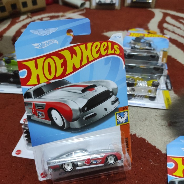 HOTWHEELS HOT WHEELS Aston Martin DB4GT High-Speed Edition P24 HRY86