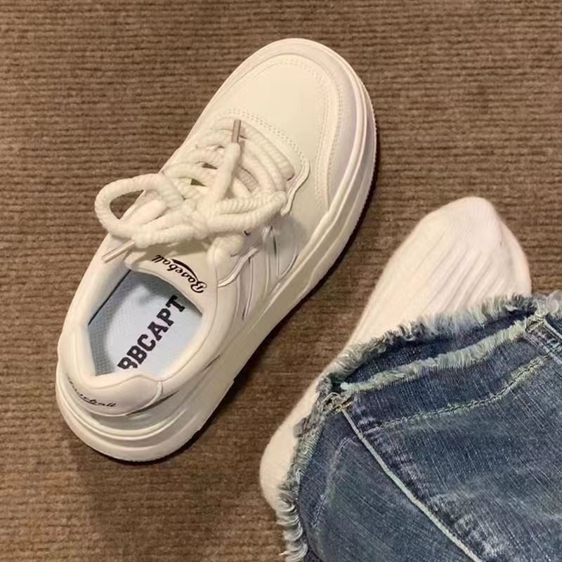 Sepatu putih sol tebal 2024 musim panas baru sepatu terlaris untuk wanita ins semua cocok kasual sep