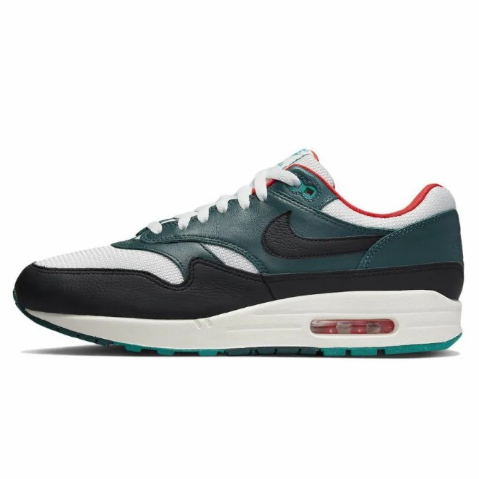 SEPATU NIKE AIR MAX AM 1 LEBRON JAMES LIVERPOOL BNIB - Sneakers Pria - Sneakers Wanita - Sneakers Un