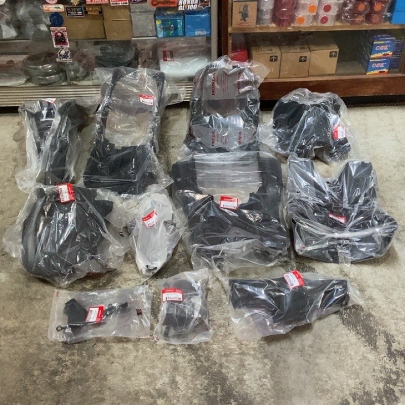 ORIGINAL AHM paket satu set full cover bodi body kasar honda beat awal lama old karbu ori original A