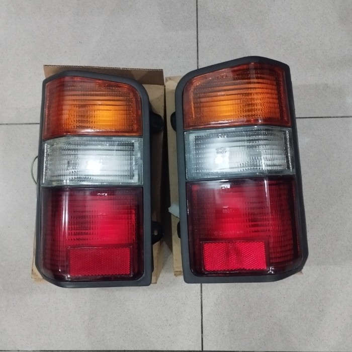 Part Lampu stop belakang MITSUBISHI L300 ,T120SS MINIBUS