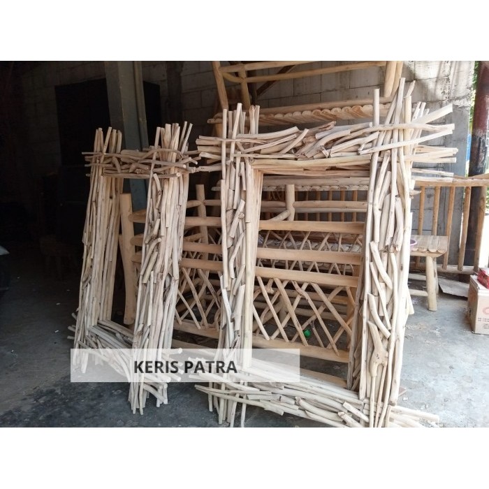 Pigura Frame Batang Ranting Kayu Jati - Spesial Promo KerisPatra