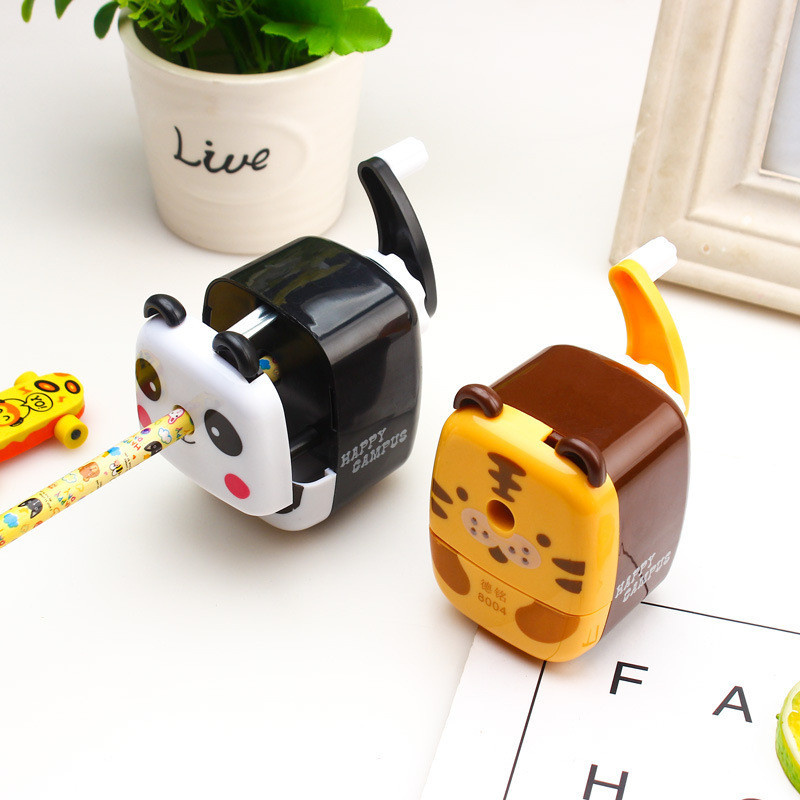 

Random color 1PC Cartoon Animals Pencil Sharpener Panda Hand Crank Manual Pen Cutter Tool