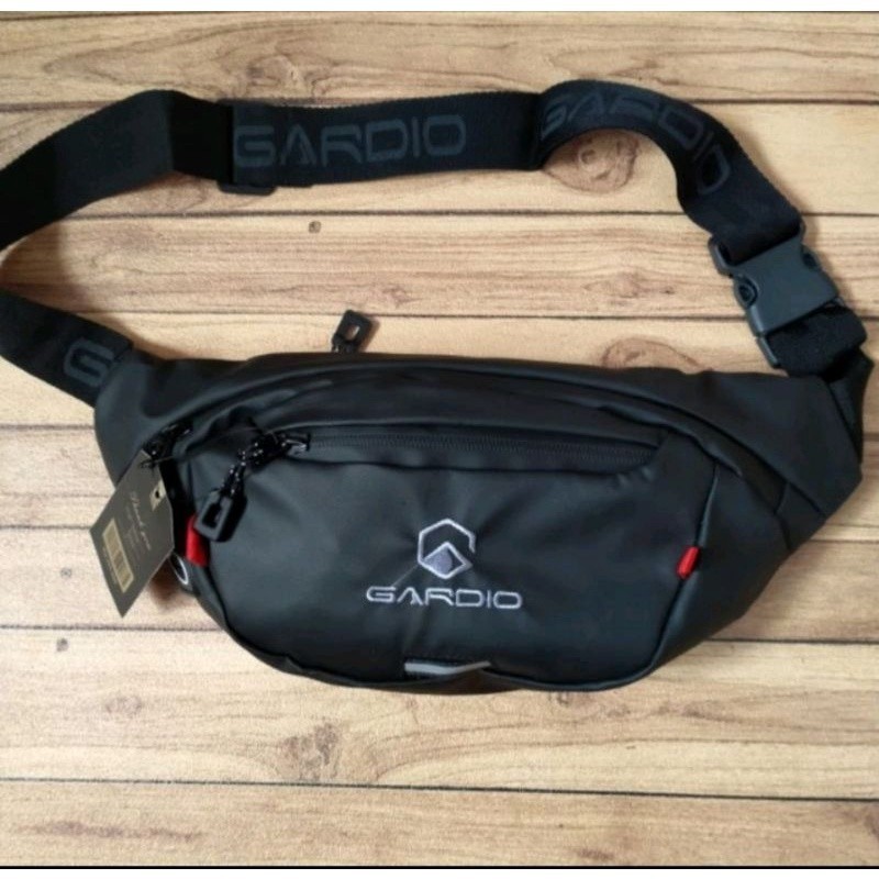 Gardio. tas selempang anti air pria dan wanita Gardio spotlight waistbag