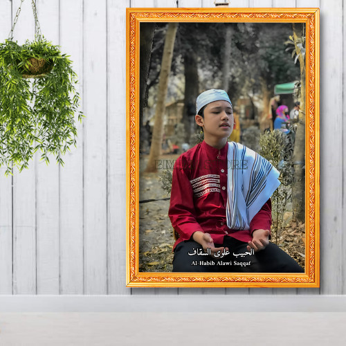 BINGKAI + FOTO HABIB ALWI ASSEGAF HIASAN DINDING WALLDECOR POSTER KAYU PAJANGAN RUMAH - WALL HOUSE D