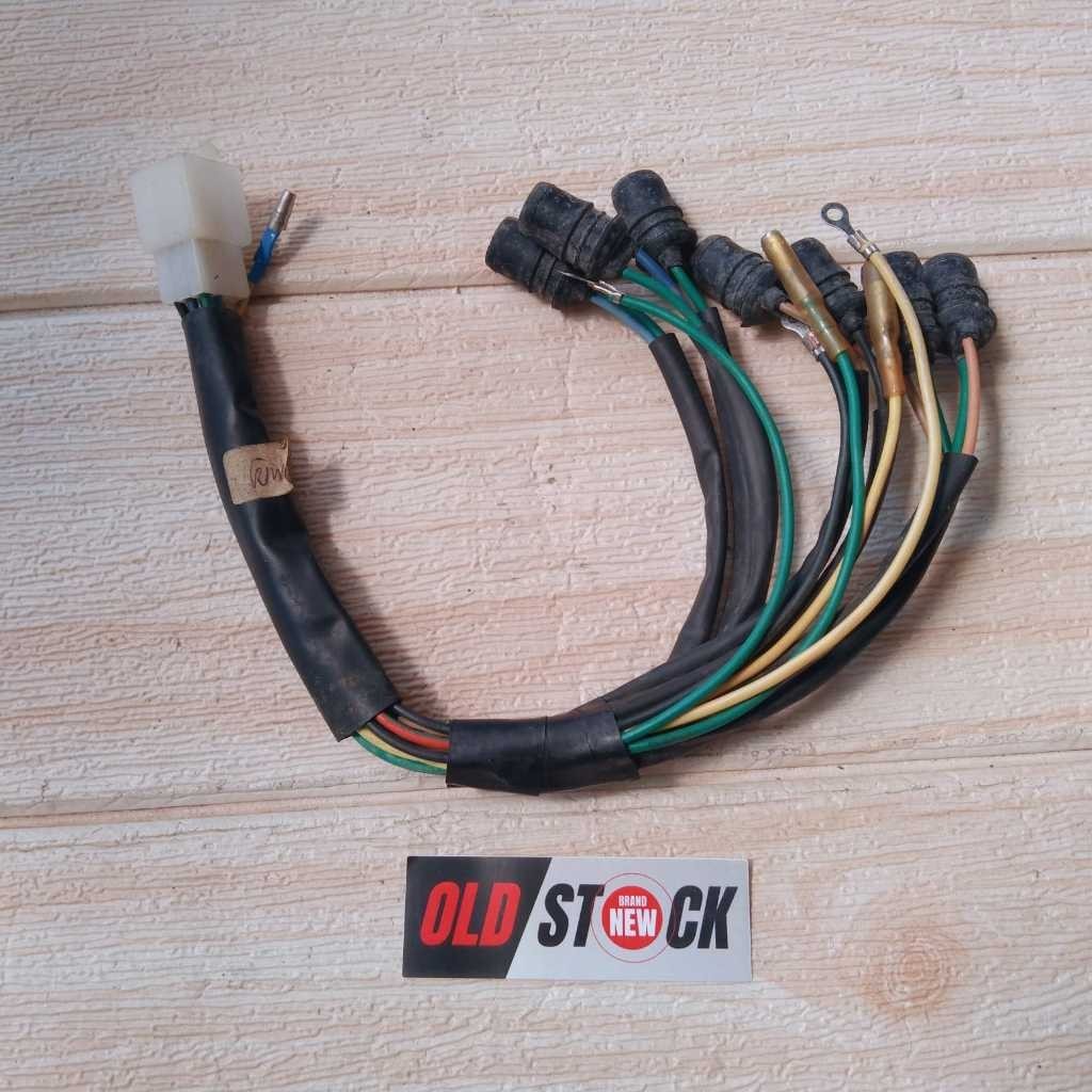 COD/KABEL FITING SOKET SPIDO SPEDOMETER  ASTREA STAR - PRIMA PARTS AKSESORIS FITTING SOCKET NOS