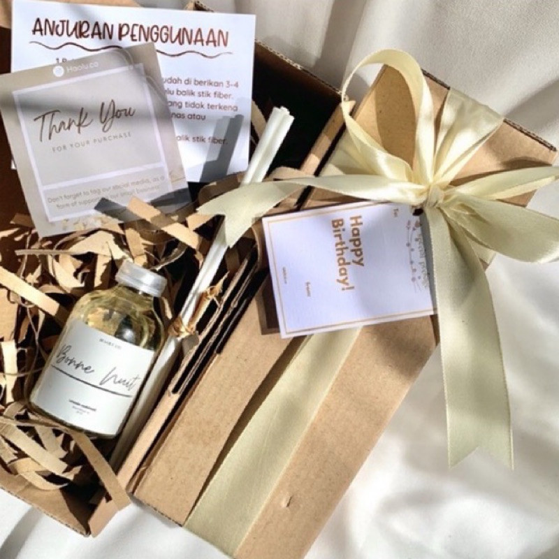Gift Box Reed Diffuser | Hampers | Kado ulang tahun | Kado Wisuda | Kado Pernikahan | Kado Bridesmai