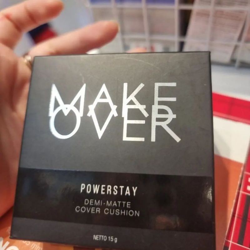 Make over demi matte cover cushion preloved