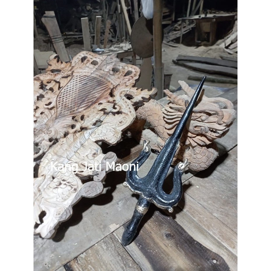 tinggalan raja balaputra dewa berupa kadga naga sungkem estimasi sepuh majapahit nogososro emas peru