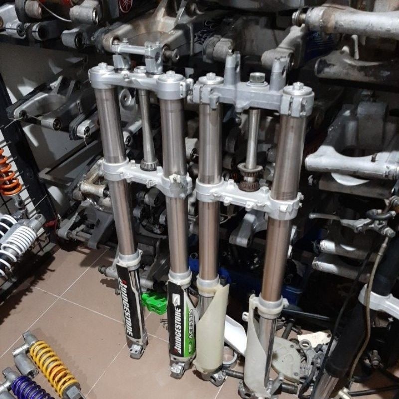 Usd upside down shock depan Kawasaki KX 250 as 48 mm Kayaba KYB