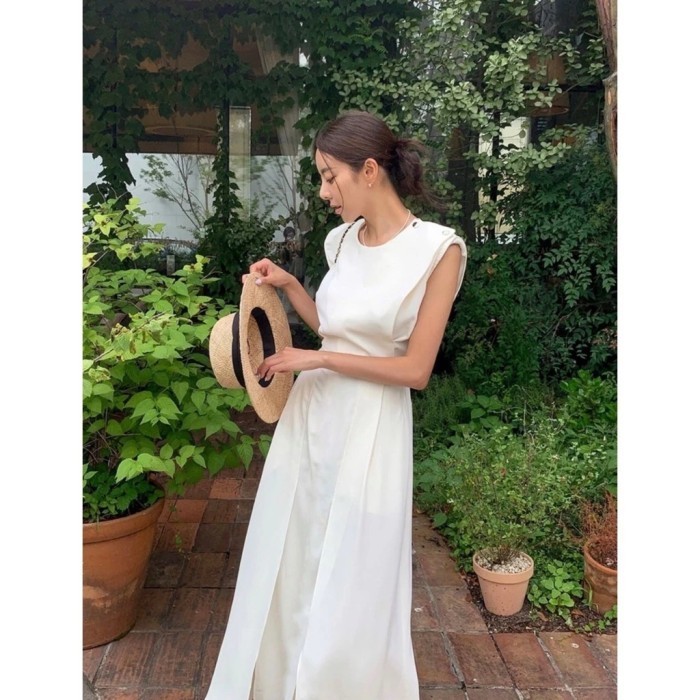 Terlaris ✨ -Dress Panjang Putih Wanita Shoulder Pad Slit Maxi Long Dress Import