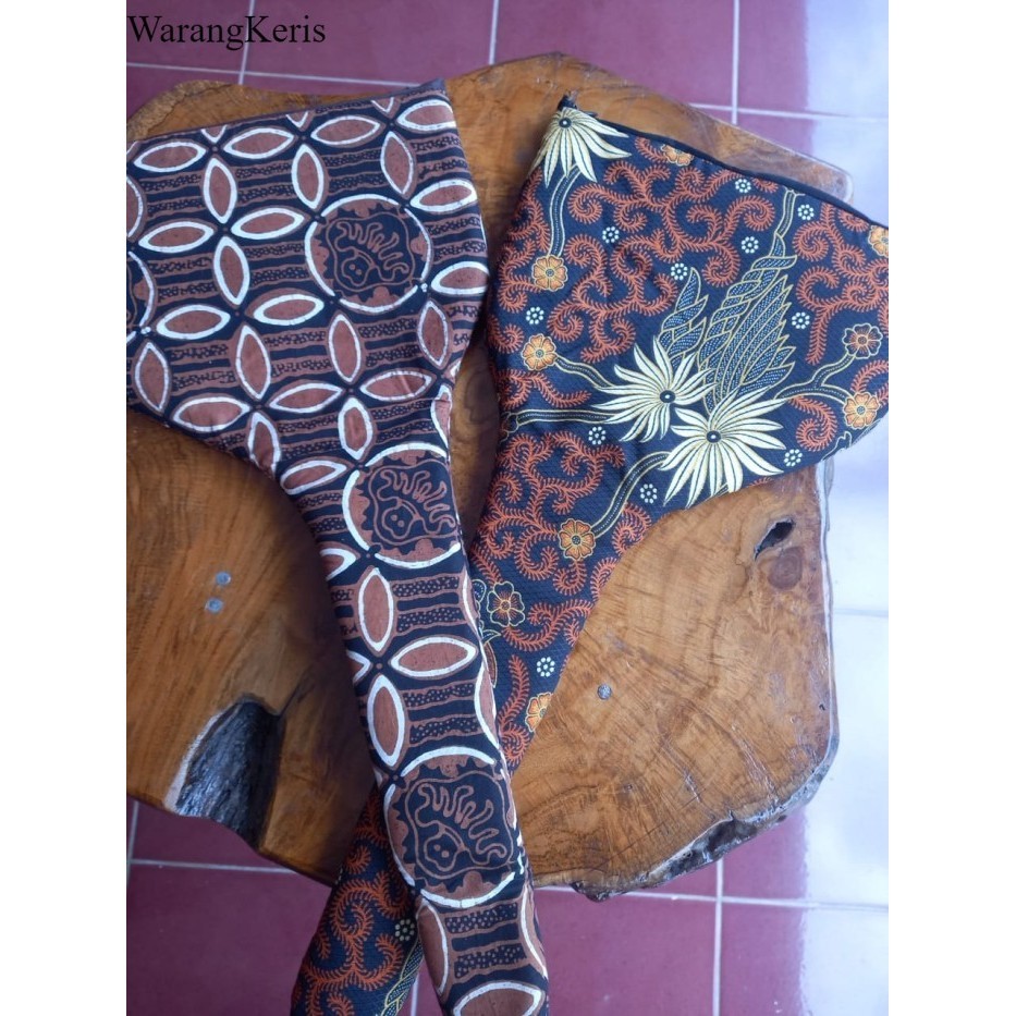 

Sarung Keris Batik antik