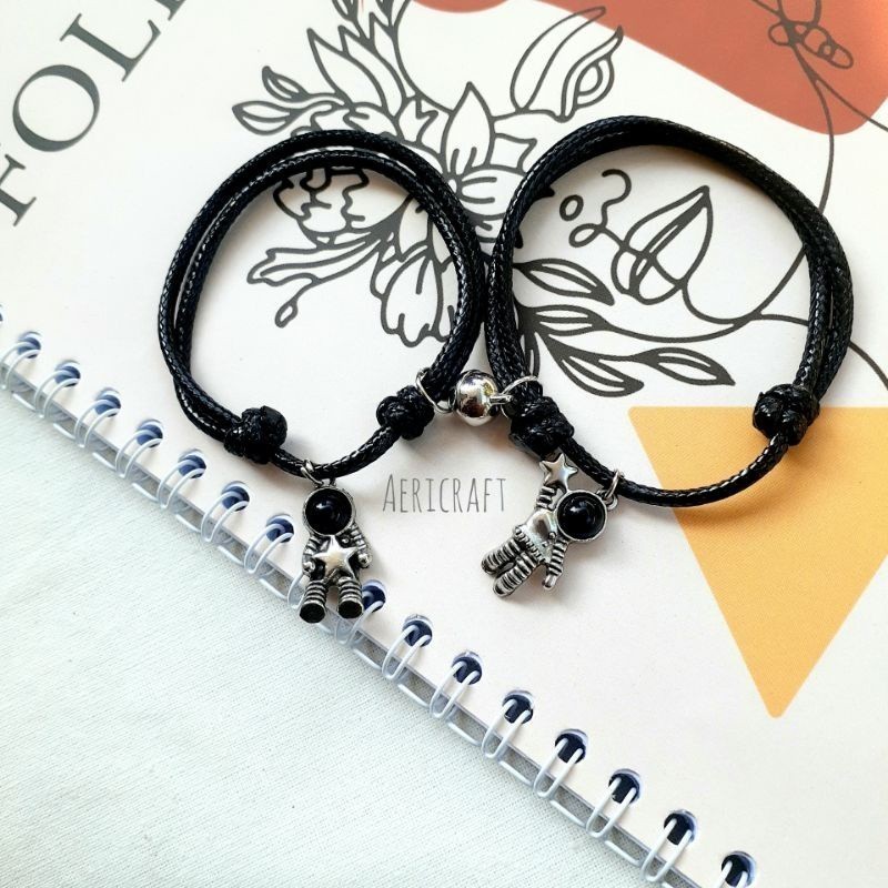 Gelang Astronot Gelang Couple Magnet Astronout Gelang Tali Sepasang