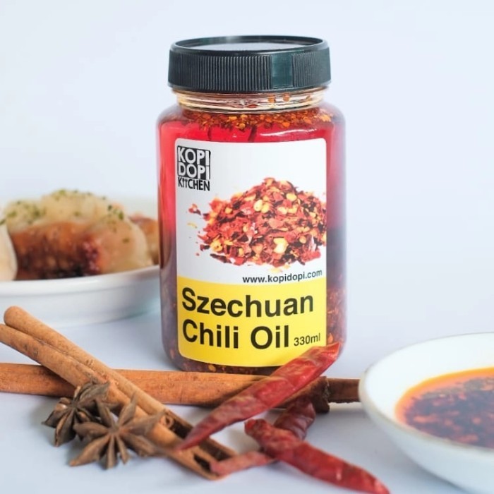 

Terbaru- AKU KAMU Szechuan Chili Oil Sambal Minyak Dimsum Homemade Halal - 330ml