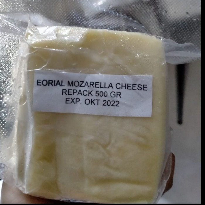 

Tfren99_ Keju Eurial Mozarella Cheese Repack 500gr - Gosend/Grab Only!!!