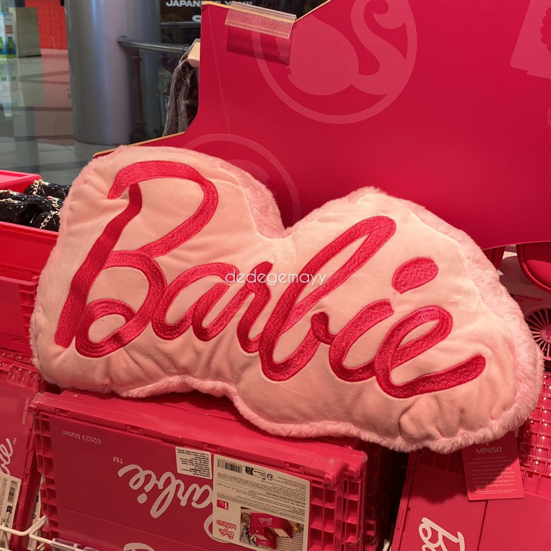 Miniso x Barbie - Bantal Barbie