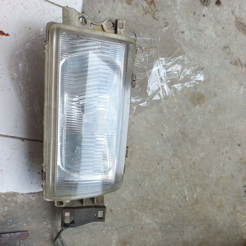Headlamp mazda 323 1986 original