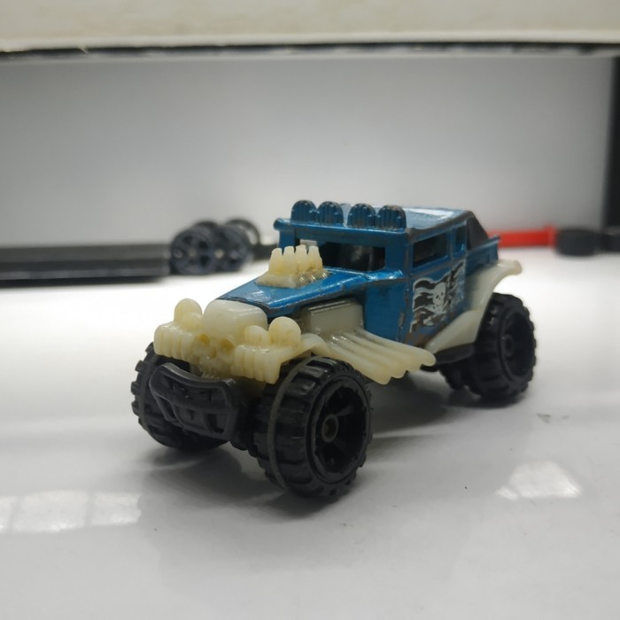 Hotwheels baja bone shaker diecast loose junk bukan tomica 5A -OS45