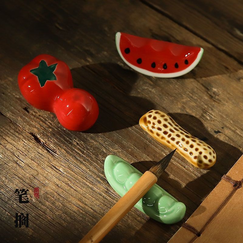 

Japanese style cute vegetable fruit ceramic pen shelf mini pen holder pen shelf literary and artistic creative ornaments