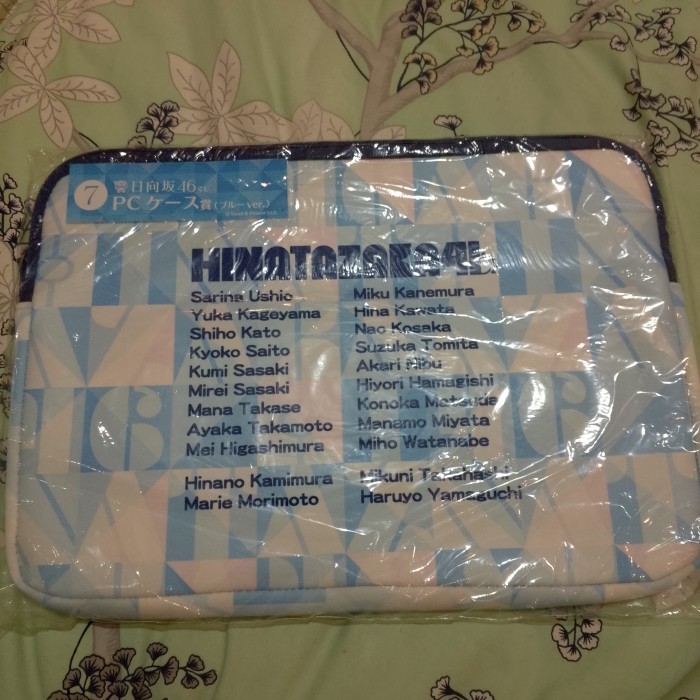 Tas Laptop Hinatazaka46