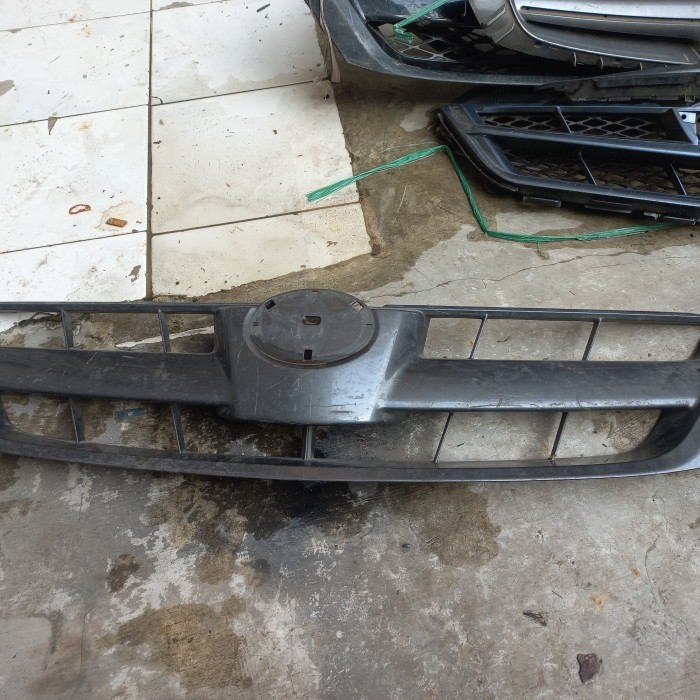 Grill innova 2005 sd 2008 ori