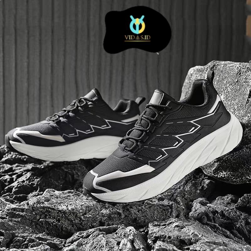 Sepatu sekolah Hitam / Sepatu Sneakers Casual Sport Pria / Sepatu anak sekolah Pria LV0582