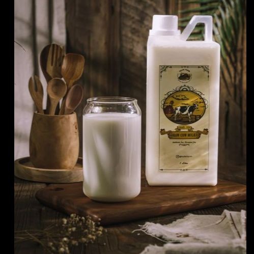 

Falik Farm Grass Fed Raw Cow Milk | Susu Sapi Mentah | Susu Sapi Murni