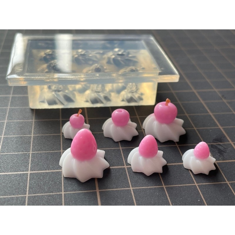 

Strawberry Shaped Fondant Chocolate Molds Cake Decorating Baking Tool Handmade Soap Pastries Molds DIYs Ornament