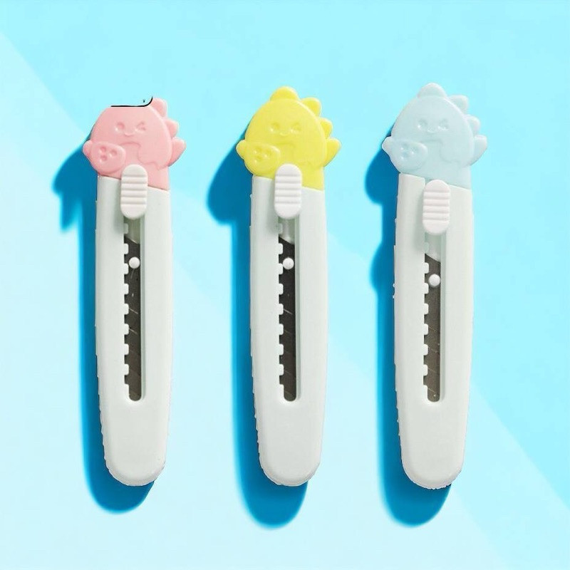 

(PAP) Cutter mini karakter Pisau Mini Cutter Karakter Lucu Pemotong Kertas Sebaguna