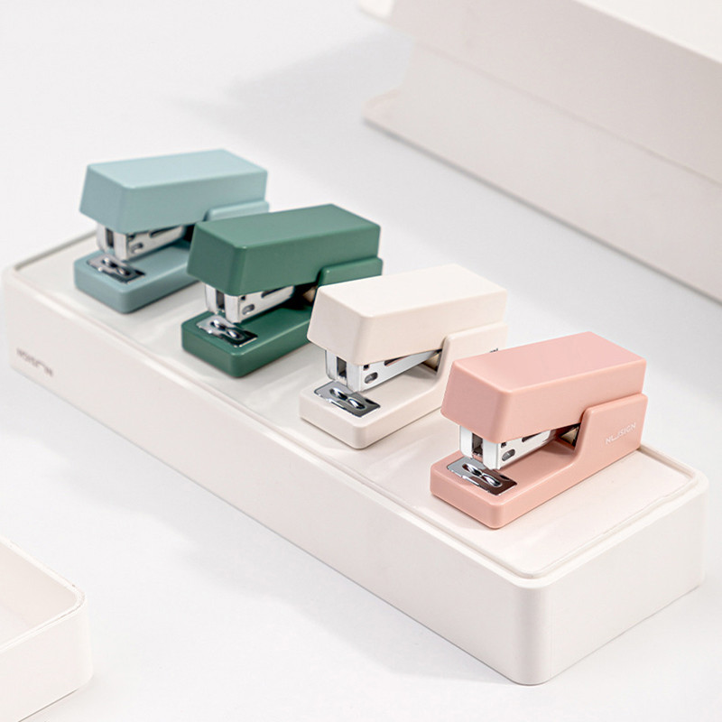 

Mini Stapler Set Solid Color Cute Portable Manual Stapler 24/6,26/6 School Accessories Bookbiding Stationery Office Supplies