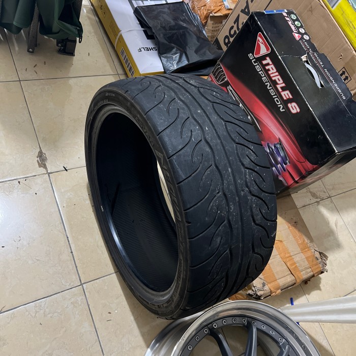 Ban Yokohama Advan Neova 245/35 R19 90%