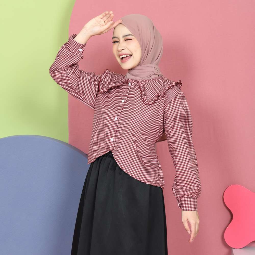 Kasuwal Tya Square Collar Shirt Baju Kemeja Kotak Kotak Wanita Kekinian Crop