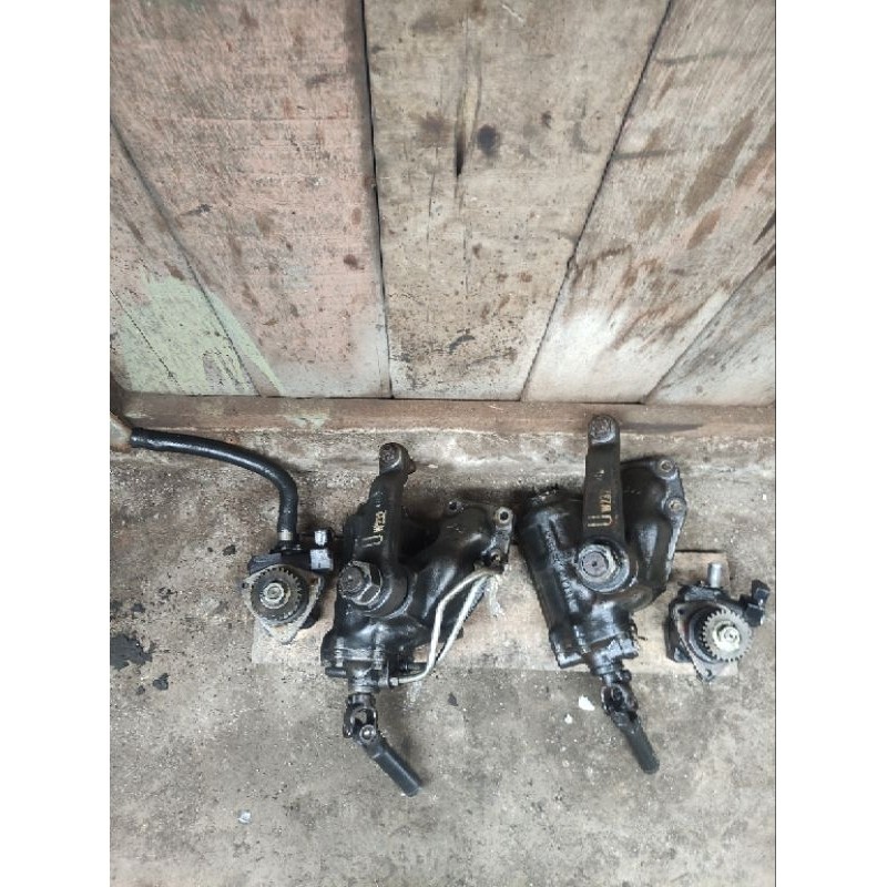 worm steer/power steering Mazda 4000