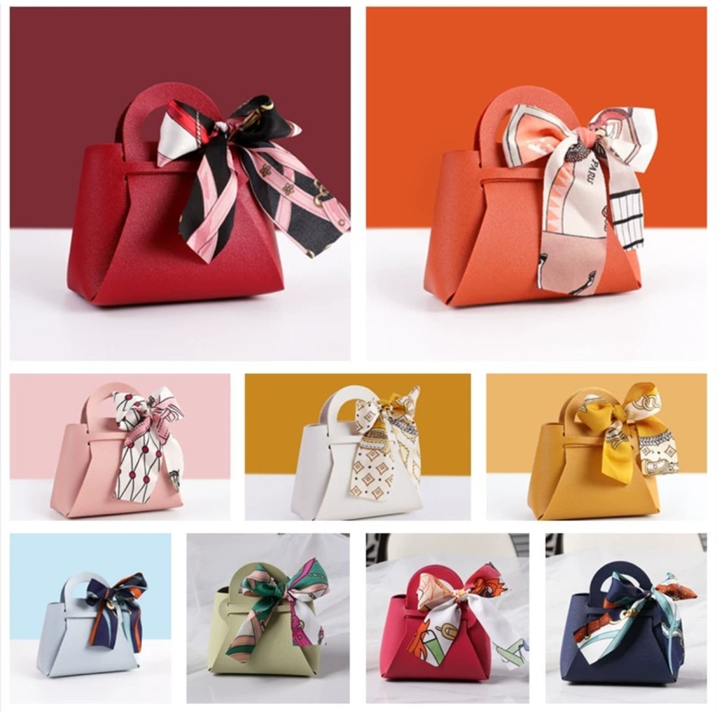 

TAS SOUVENIR HADIAH ULTAH KULIT GAYA EROPA TAS HAMPERS BIRTHDAY KULIT SINTETIS LEATHER PLUS SCARF KOREA TAS WEDDING SANGJIT