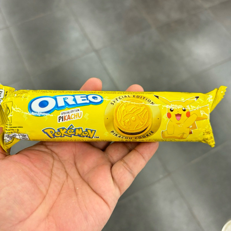 

Oreo Pokemon Pikachu Kuning Cookies Special Edition 119gram Mb91