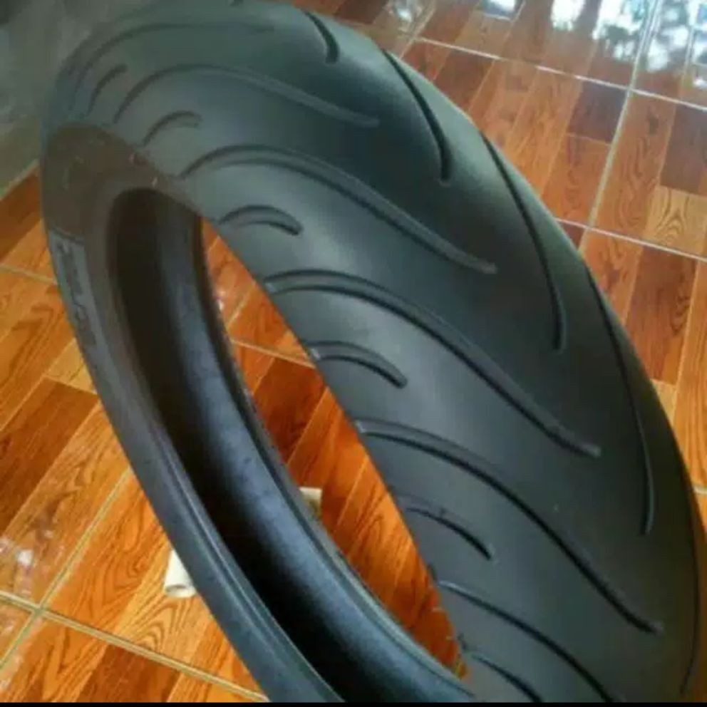 NEW CAHAYA OTOMOTIF BAN MOTOR - Ban belakang ninja Byson dll ukuran 130/70 ring 17 merk Michelin