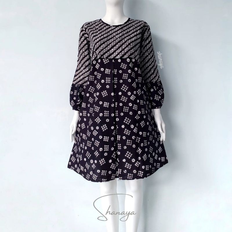Shanaya Batik Tunik Seling Hitam Cap Garutan Ori Batik Cap Solo Atasan Batik Modern/ BATIK NASIONAL 