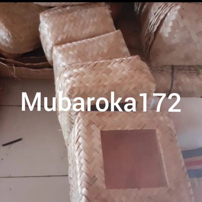 

besek bambu mika 22 cm (5 set)